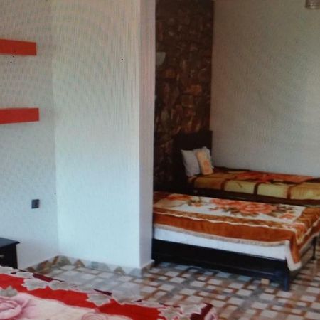 Auberge Bab Imouzer Tagherat Anekrim Luaran gambar