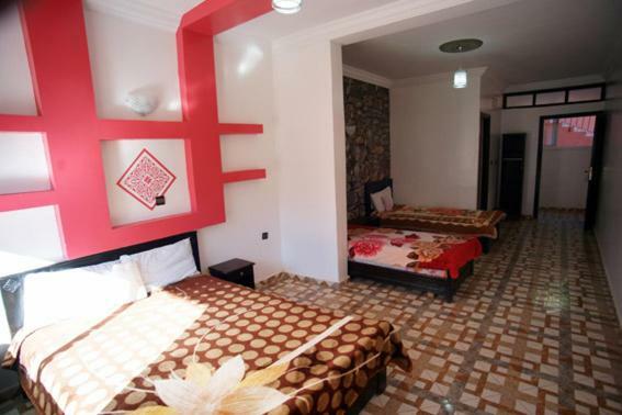 Auberge Bab Imouzer Tagherat Anekrim Luaran gambar