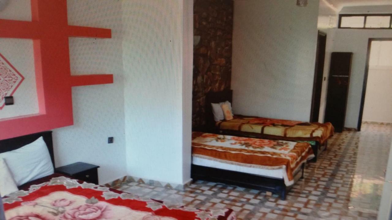 Auberge Bab Imouzer Tagherat Anekrim Luaran gambar